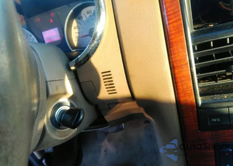 2007 Ford Explorer Eddie Bauer from USA, damaged, VIN 1FMEU74847UA95437